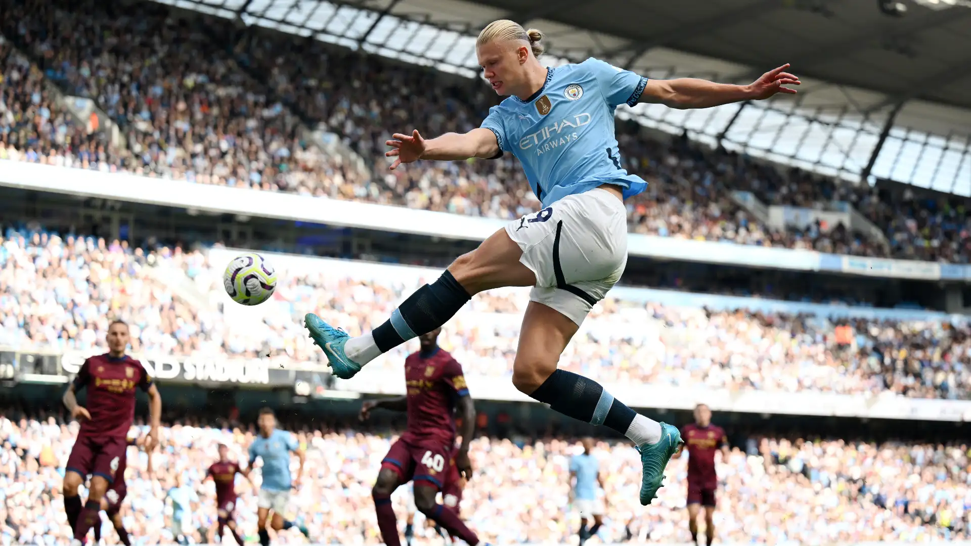 Erling Haaland mencetak gol penalti untuk Manchester City di Club World Cup 2025
