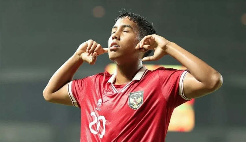 Teuku Razzaa Fachrezi saat diperkenalkan Arema FC sebagai pemain baru